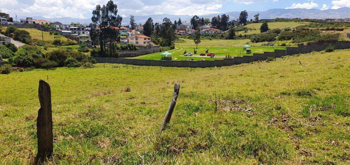Se Vende Terreno en El Valle de Los Chillos — imagen 4
