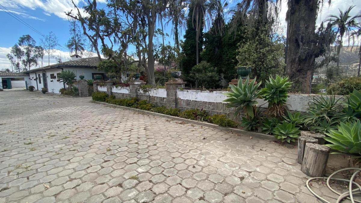 Pomasqui Sector Comercial 16.700 m² de Venta — imagen 3