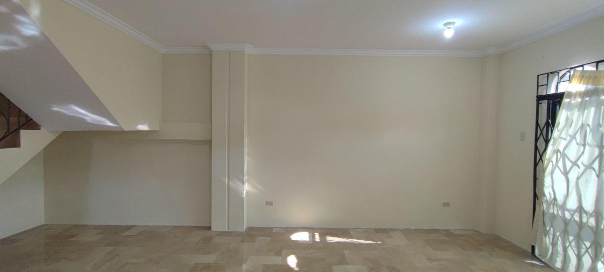 Casa Renovada en Venta en Guayacanes, Sector con Cerramiento (Seguridad), Guayas — imagen 6
