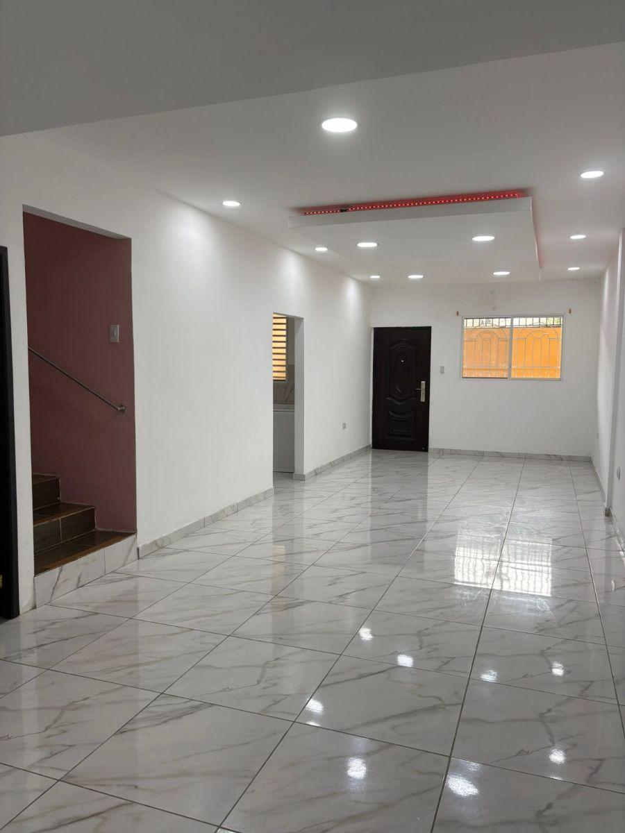 Casa en Venta Remodelada en Las Orquideas | Norte - Guayaquil | con Bases de Ampliacion (Rg), Guayas — imagen 6