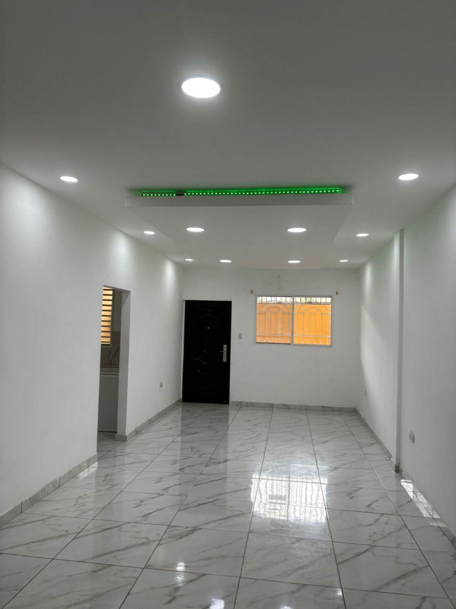 Casa en Venta Remodelada en Las Orquideas | Norte - Guayaquil | con Bases de Ampliacion (Rg), Guayas — imagen 5