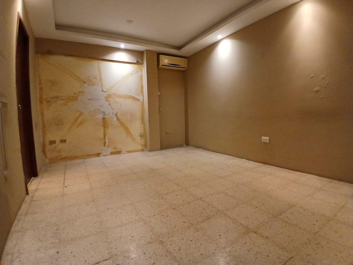 Venta Casa en Kenedy con Uso de Suelo Comercial L. Bermeo, Guayas — imagen 8