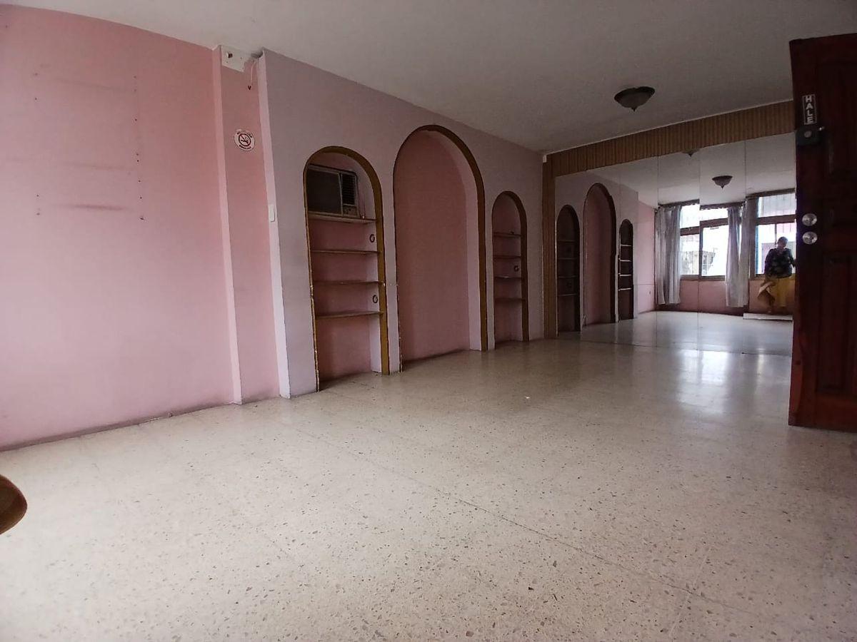 Venta Casa en Kenedy con Uso de Suelo Comercial L. Bermeo, Guayas — imagen 7