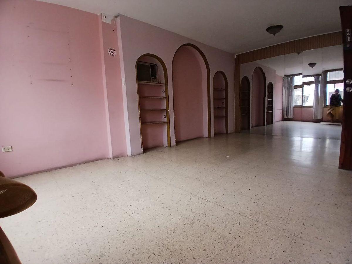 Venta Casa en Kenedy con Uso de Suelo Comercial L. Bermeo, Guayas — imagen 6