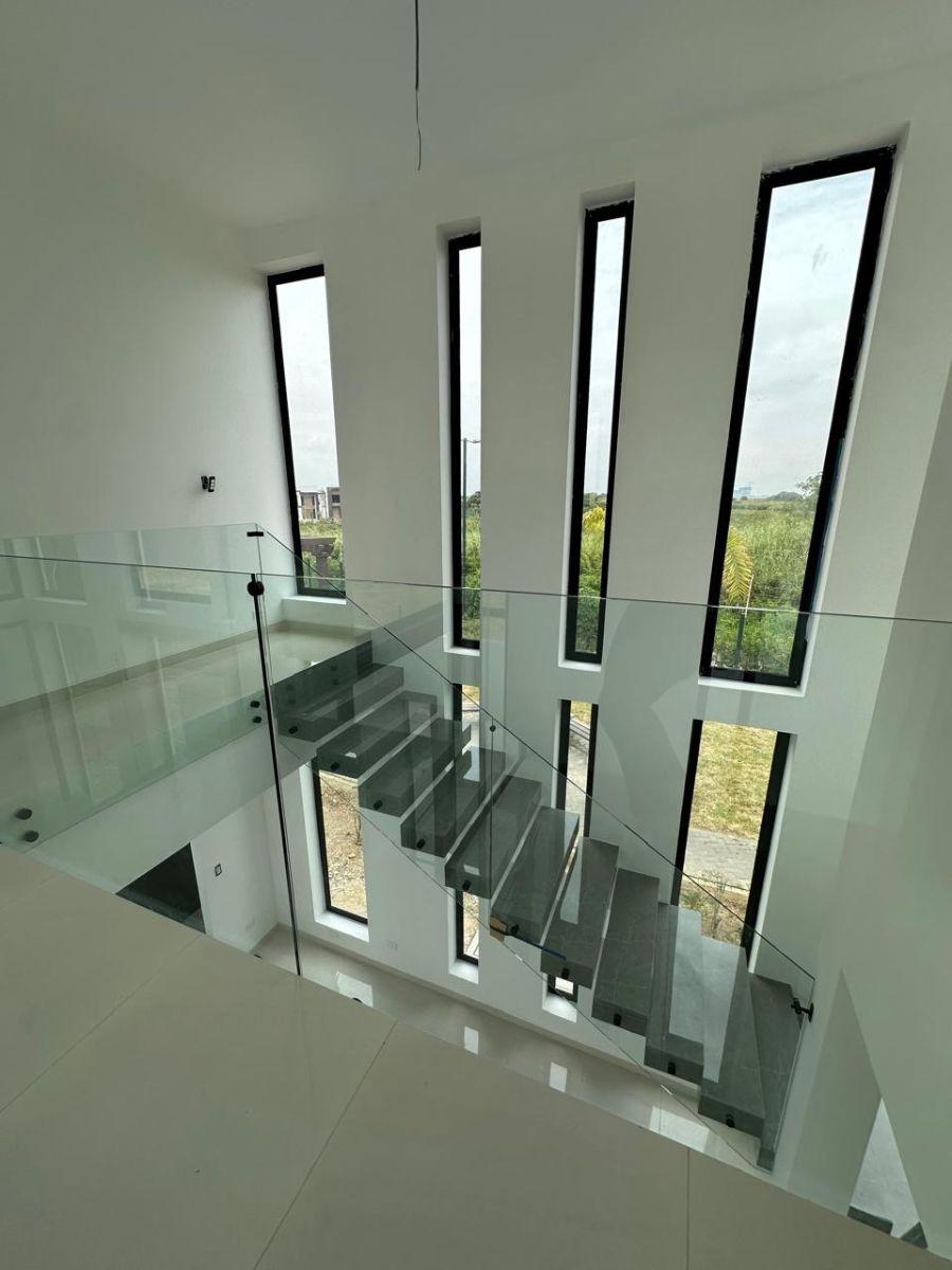 7563.urb. Isla Celeste - Samborondon Km9, Casa en Venta Estreno 3 Dorm. $325.000. Guayas — imagen 5