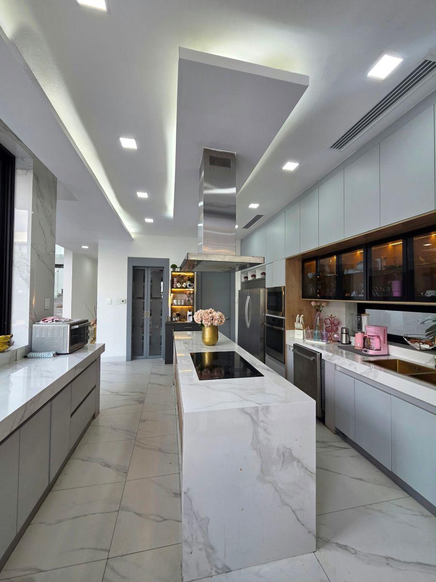 7584. Urb. Isla del Río - Mocoli, Vendo Casa 5 Dorm. $950.000. Guayas — imagen 4