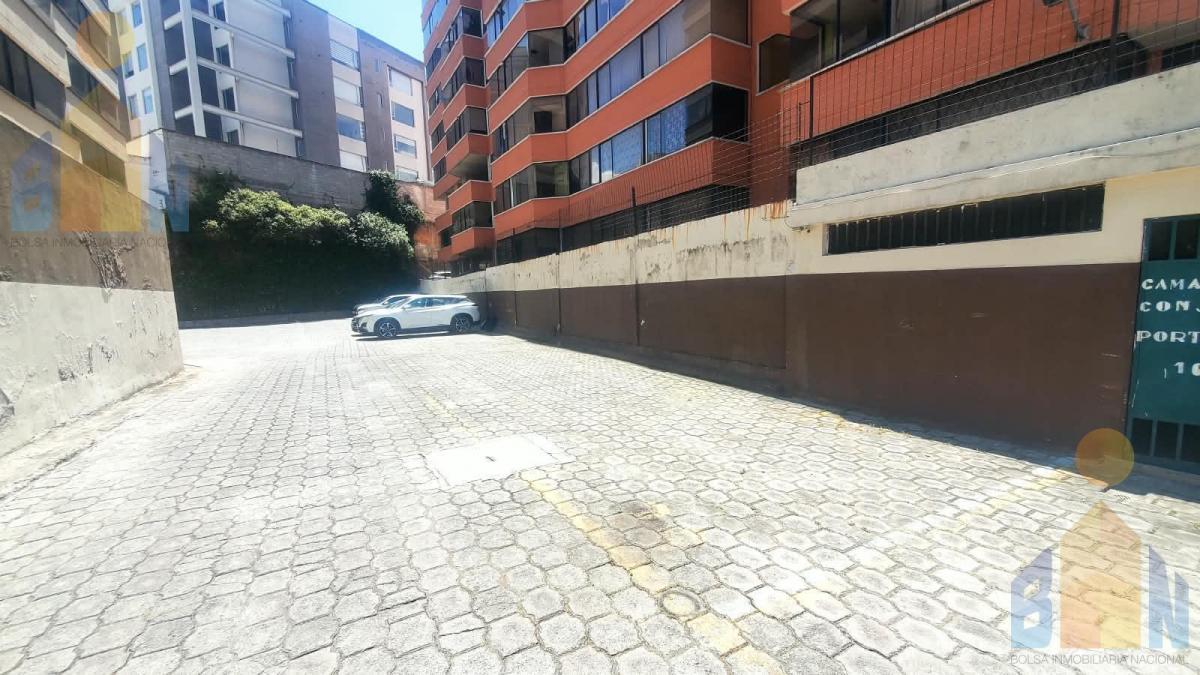 Departamento de 3 Dorm. en Piso Alto de Venta Al Norte de Quito Sector Eloy Alfaro — imagen 9
