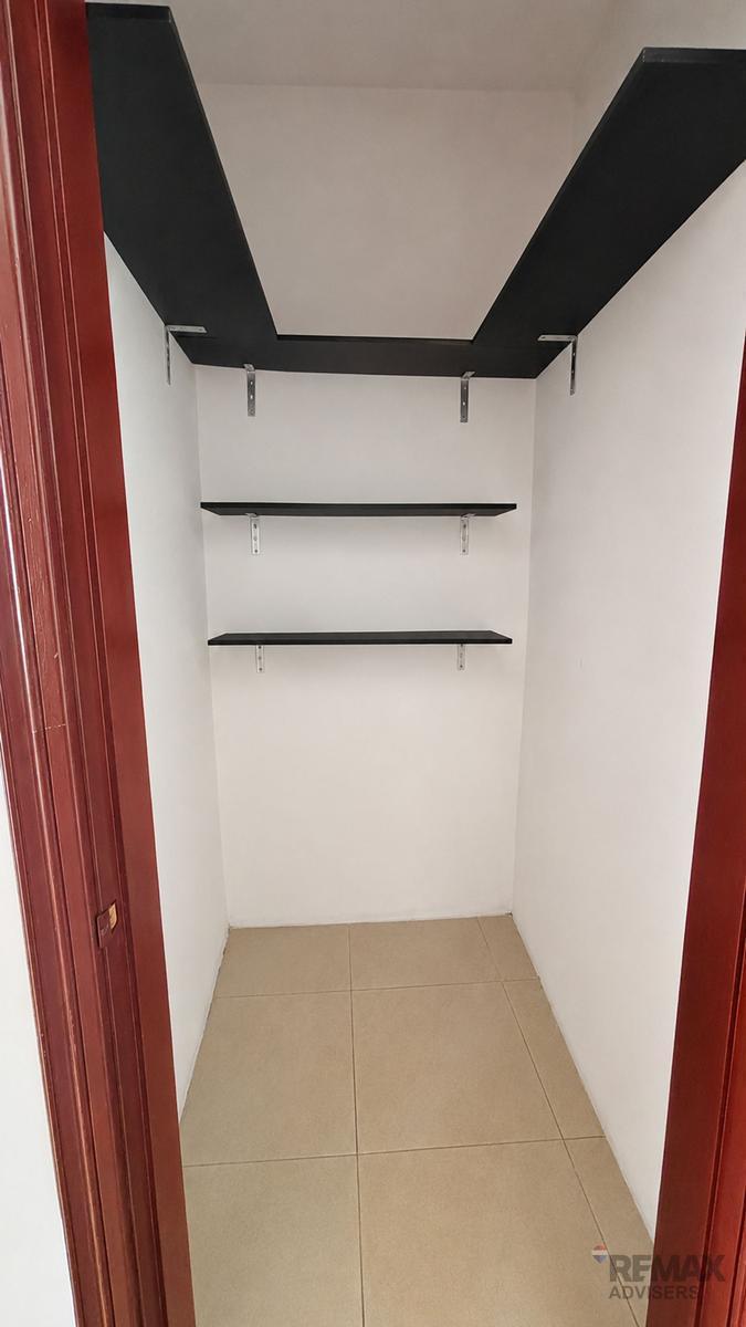 Venta Departamento con Patio en Lomas de Urdesa, Guayas — imagen 4