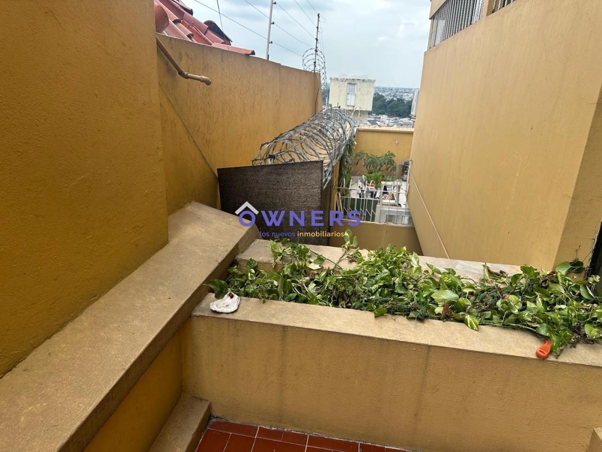 Venta Suite Tipo Loft con Parqueo Lomas de Urdesa (Jlr), Guayas — imagen 9