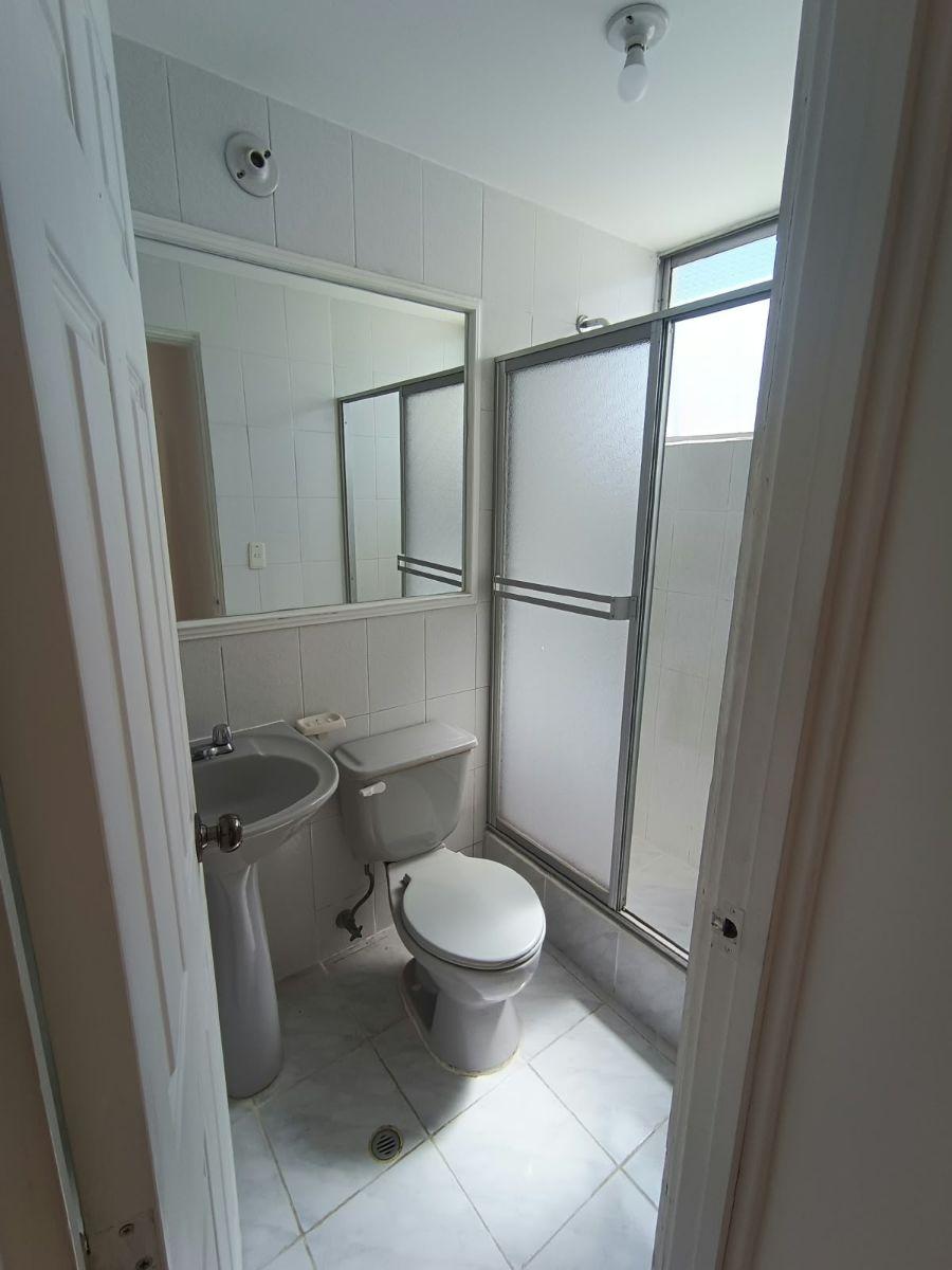 Remate en Jardines de Carcelén Casa 3 Dorm., 150 m², $79000 — imagen 8