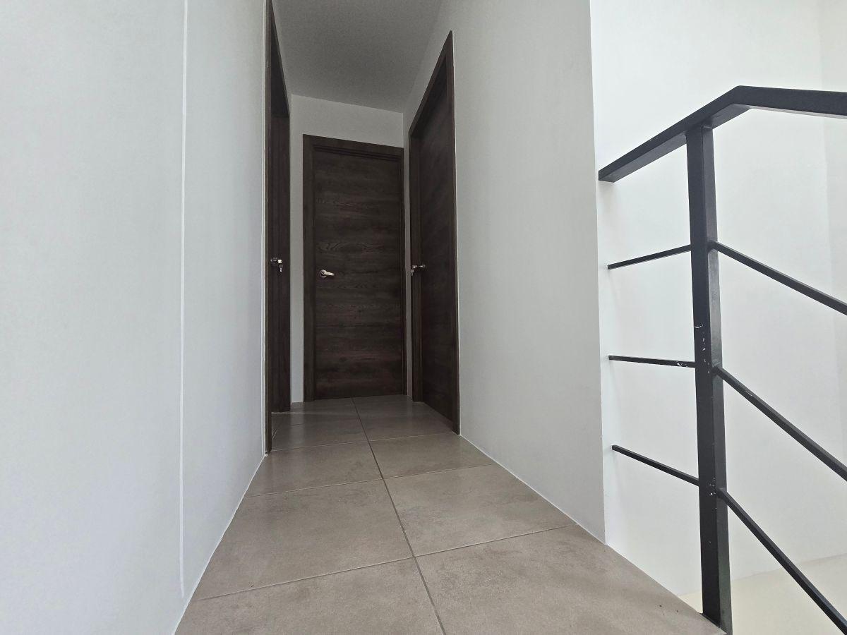 Vendo Casa en Urbanización Los Prados 2 en Excelente Estado, Guayas — imagen 6