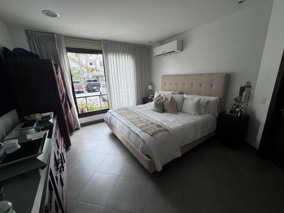 Vendo. Via Samborondon. Primeros Kilóm. Lindo Departamento. Planta Baja. Guayas — imagen 5