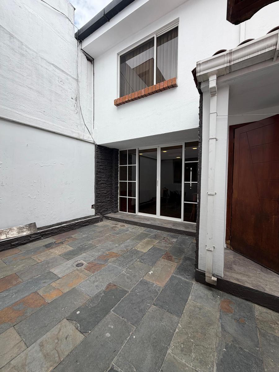 Venta Casa Independiente Remodelada, 3 Dorm., Norte de Quito, San Pedro Claver — imagen 3