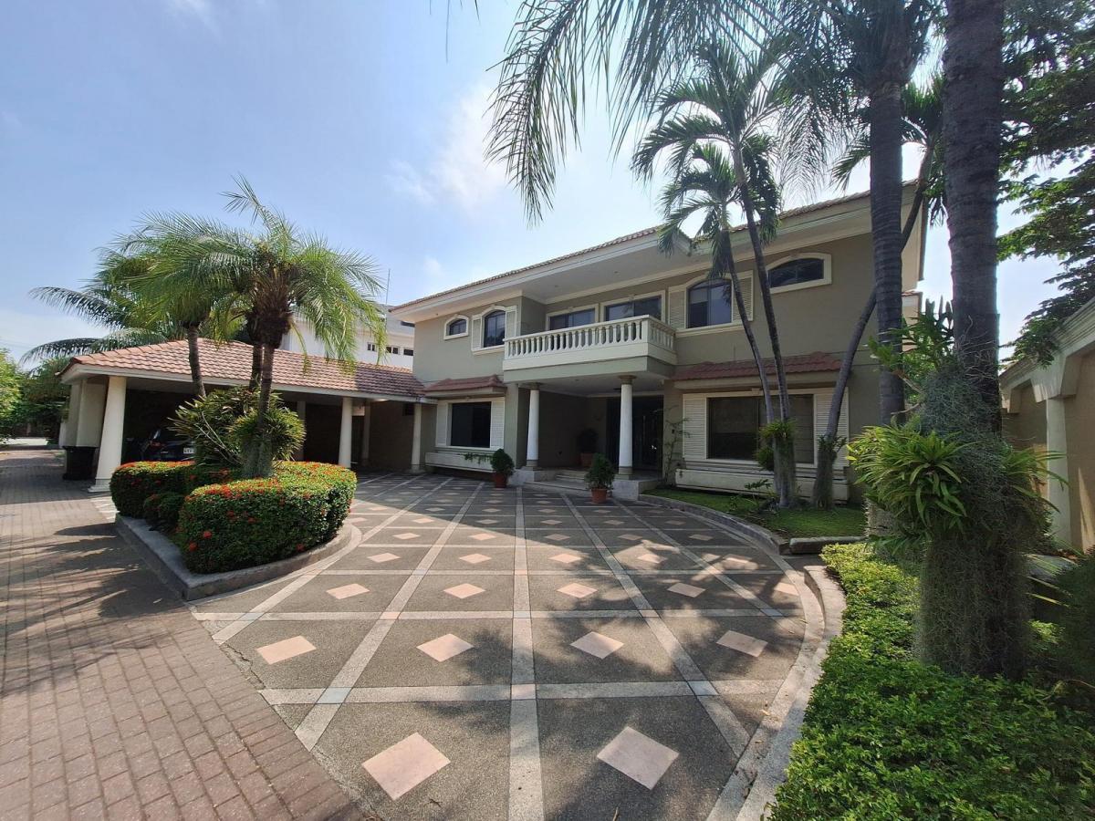 Casa en Venta de 4 Dorm. con Piscina y Vista Al Lago en Urb. El Río, Vía Samborondón, Guayas — imagen 8