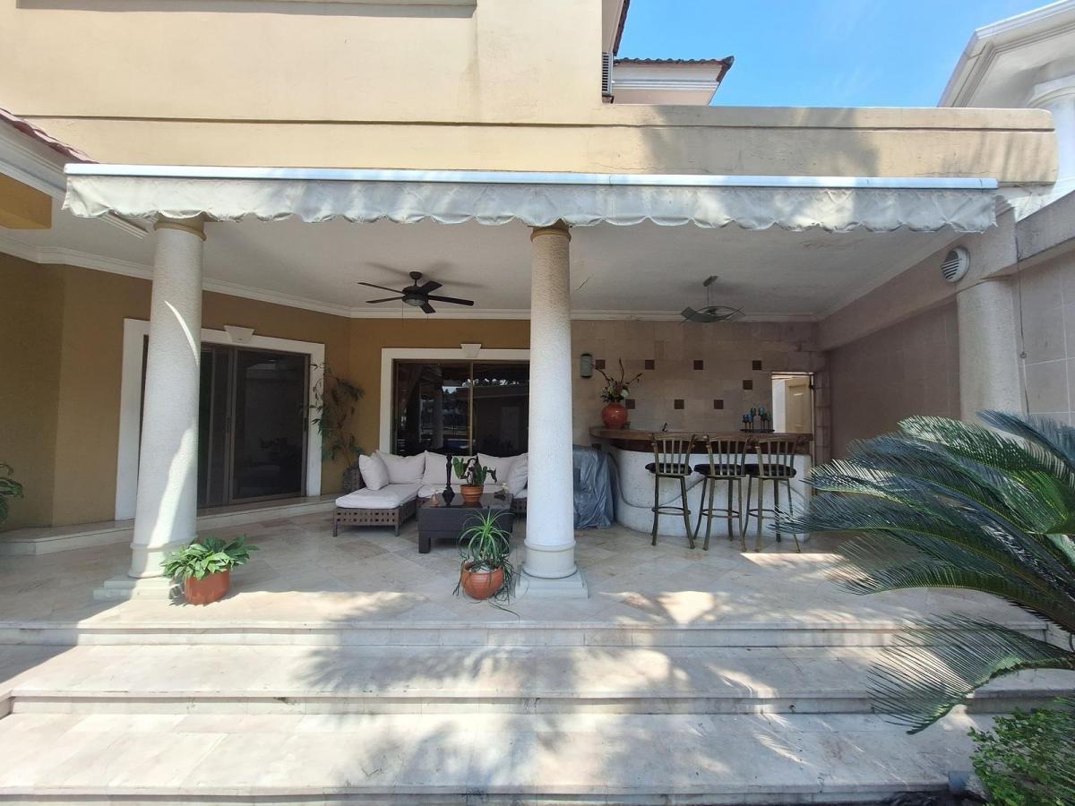 Casa en Venta de 4 Dorm. con Piscina y Vista Al Lago en Urb. El Río, Vía Samborondón, Guayas — imagen 7