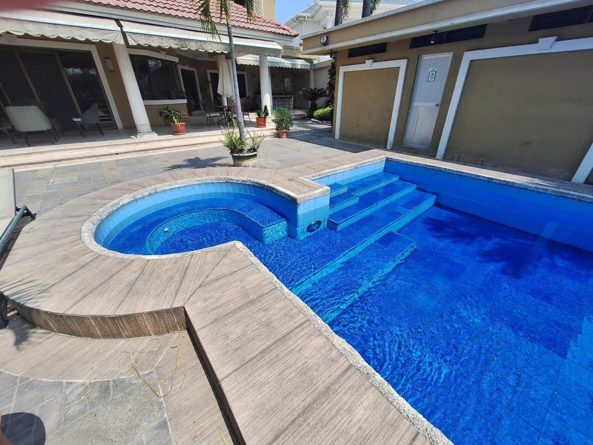 Casa en Venta de 4 Dorm. con Piscina y Vista Al Lago en Urb. El Río, Vía Samborondón, Guayas — imagen 6