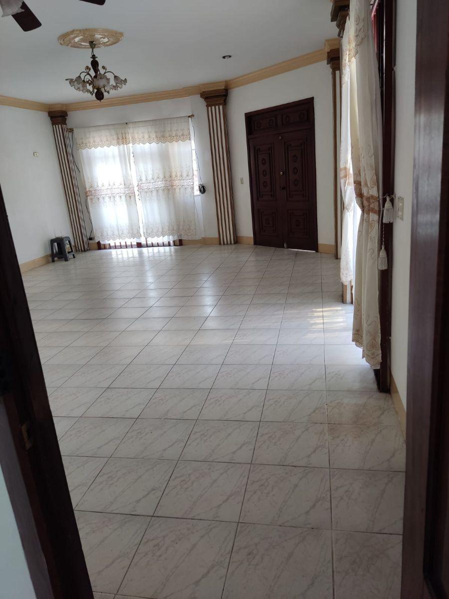 Vendo Hermosa y Amplia Casa Esquinera en Samanes 1,terraza, 3 Parqueos, 4 Dorm., Guayas — imagen 7