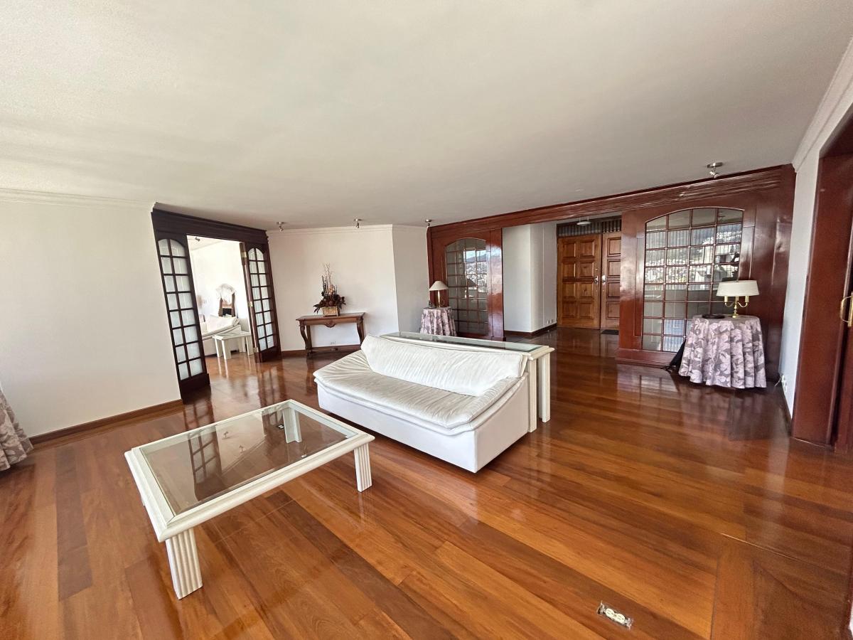 Venta Gonzalez Suarez Departamento Tres Dorm. Vista 360 Grados — imagen 7
