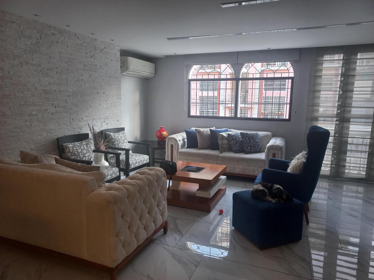 Venta Departamento en Lomas de Urdesa, Guayas — imagen 9