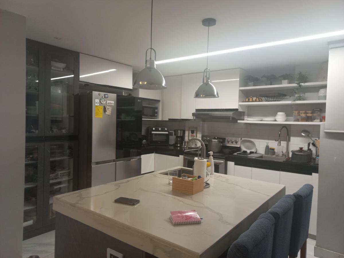 Venta Departamento en Lomas de Urdesa, Guayas — imagen 4