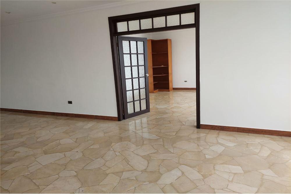 Departamento en Venta con Vista Panoramica C. Diaz, Guayas — imagen 7