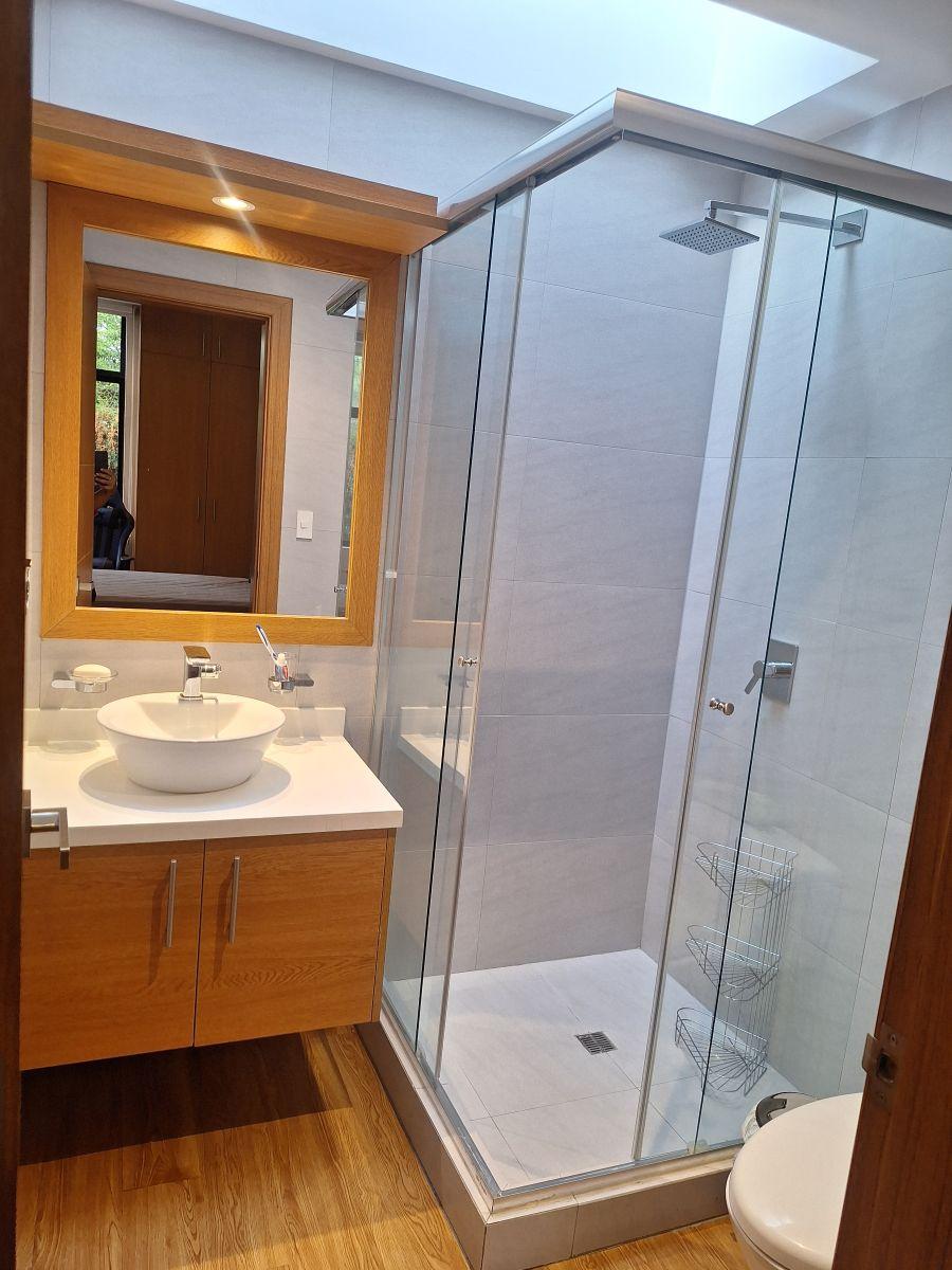 Casa de 238 m² con 3 Habitaciones en Venta en Cumbayá — imagen 5