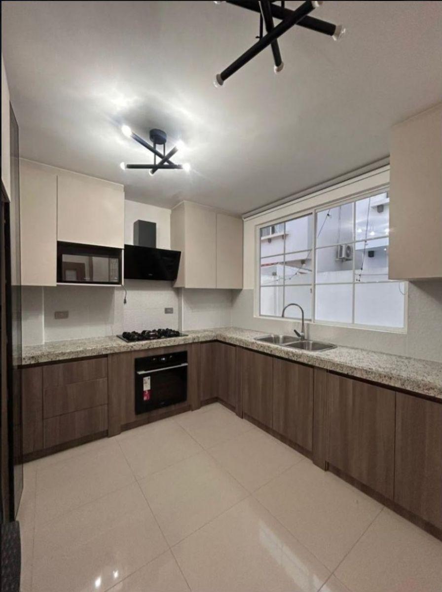 Terranostra Via a La Costa: en Venta Moderna Casa con Acabados Mejorados de 3 Habitaciones, Guayas — imagen 9