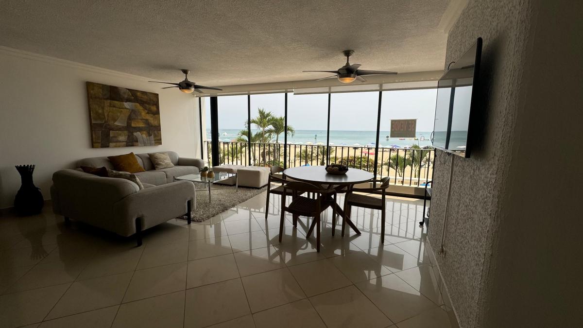 Departamento Al Pie del Mar en Chipipe, Salinas — imagen 9