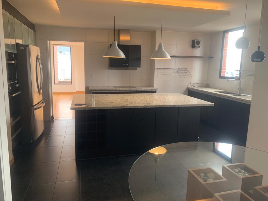 Excelente Departamento Gonzalez Suarez en Venta — imagen 8