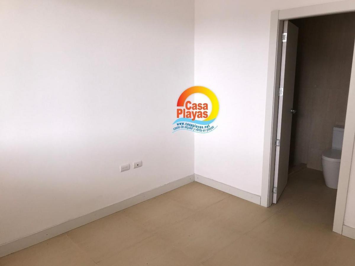 Suite Frente Al Mar de Venta en Playas, Punta Mar, Ocean Club, Guayas — imagen 3
