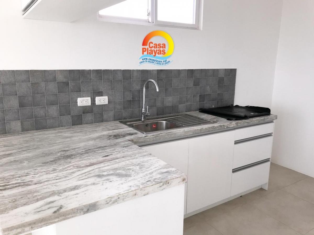 Departamento Frente Al Mar de Venta en Playas, Punta Mar, Ocean Club, Guayas — imagen 4