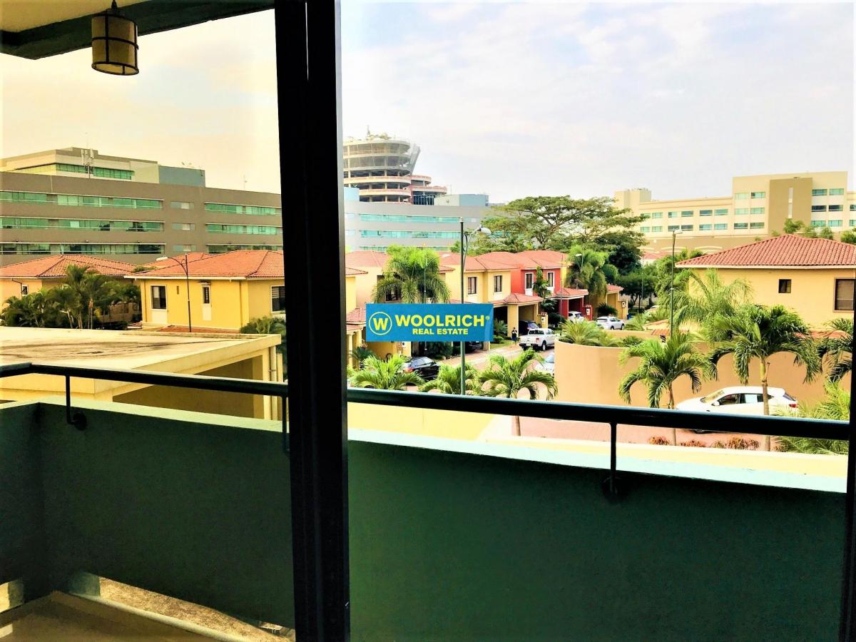 Vendo Departamento D Lujo, Ciudad Colon, 2 Dorm + Estudio, 2 Parqueos, Guayas — imagen 8