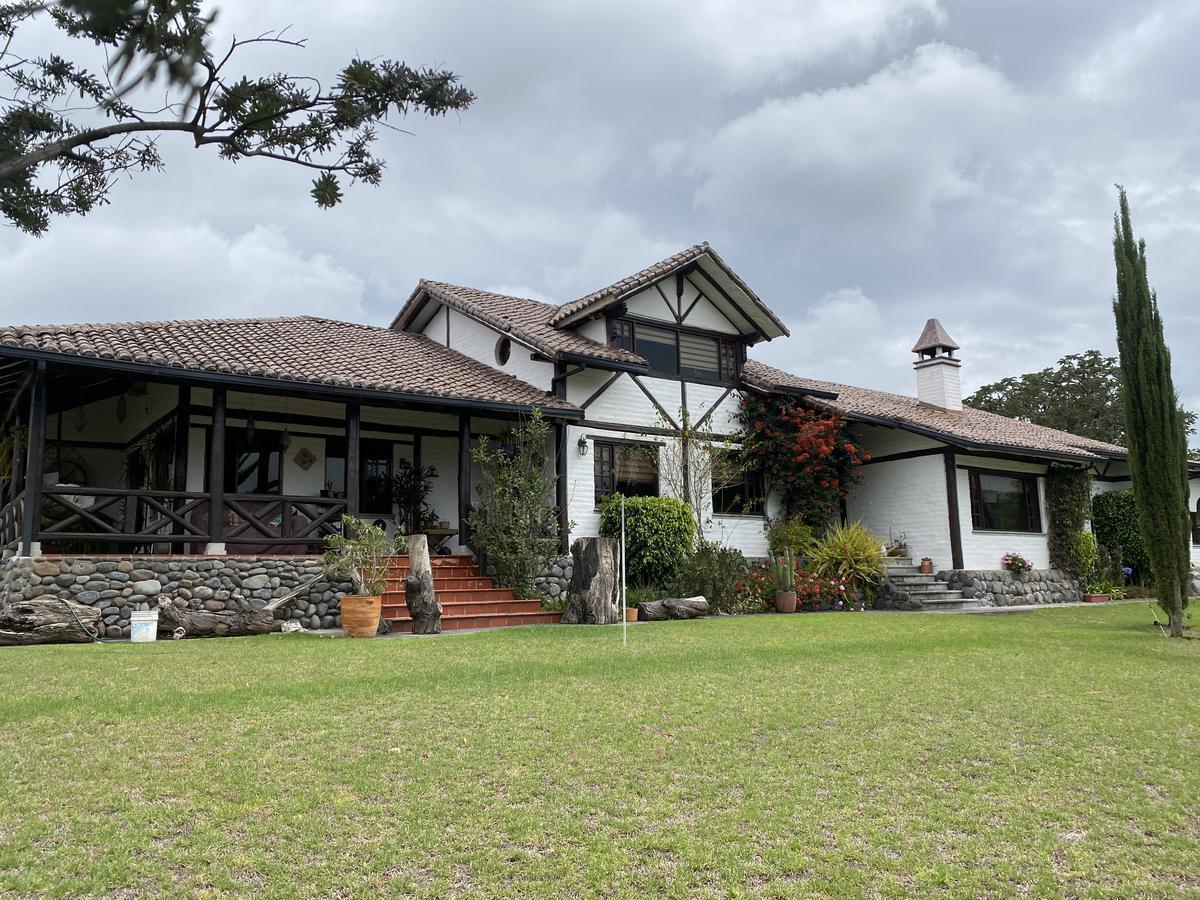 Espectacular Terreno con Casa Ubicado Dentro de Urbanización en La Viña Alta — imagen 7