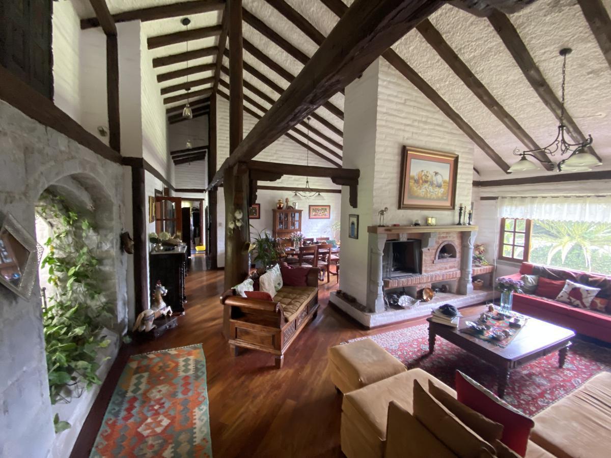 Espectacular Terreno con Casa Ubicado Dentro de Urbanización en La Viña Alta — imagen 6