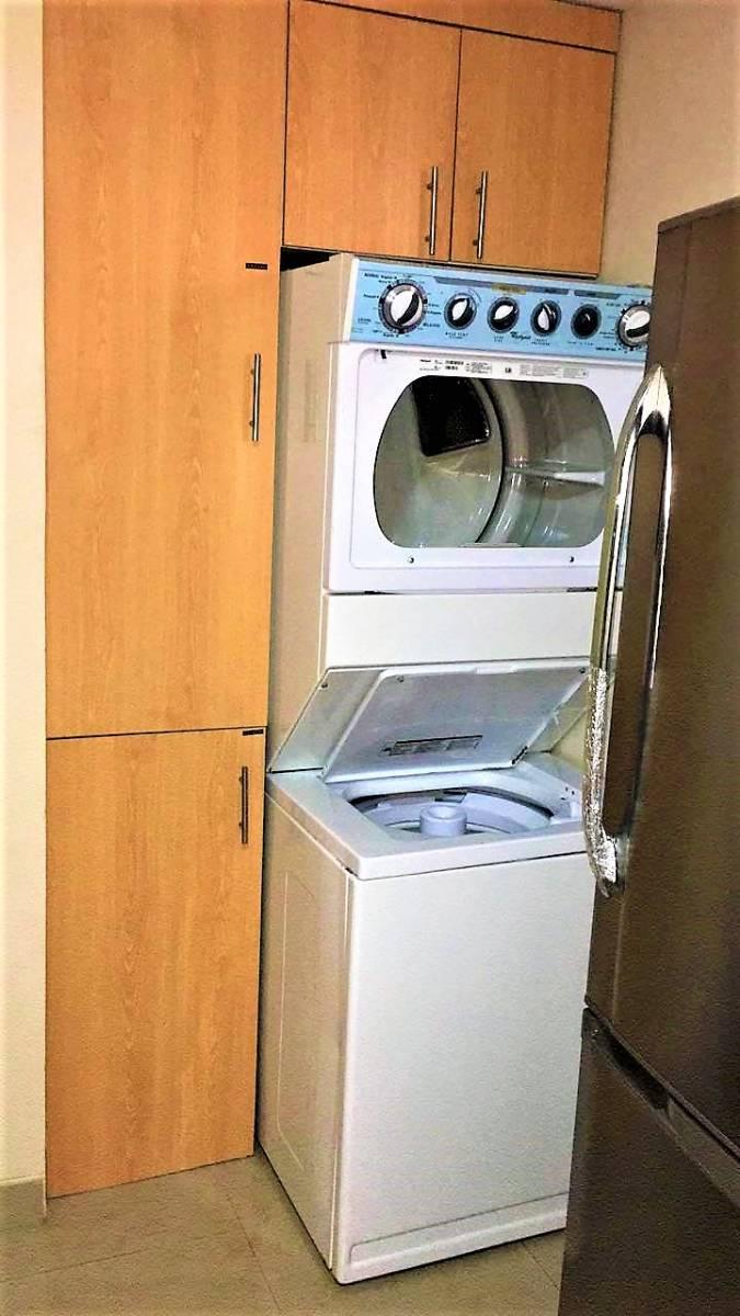 Vendo Departamento en Ciudad Colon, 3dorm/2parqueos/semi - Amoblado/130 m², Guayas — imagen 9