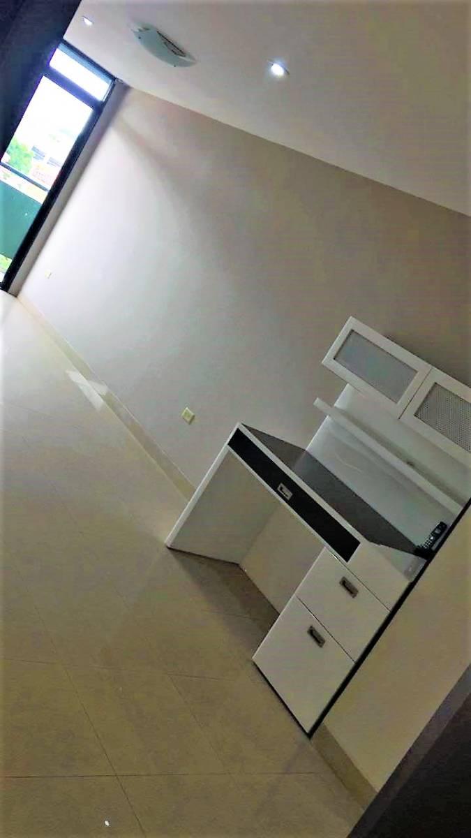 Vendo Departamento en Ciudad Colon, 3dorm/2parqueos/semi - Amoblado/130 m², Guayas — imagen 7