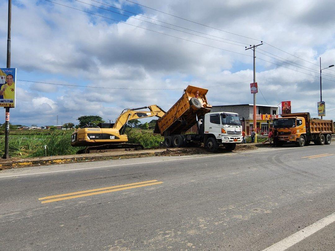 Venta Terreno Esquinero Compactado en Yaguachi Vía Principal (Vicszo), Guayas — imagen 4