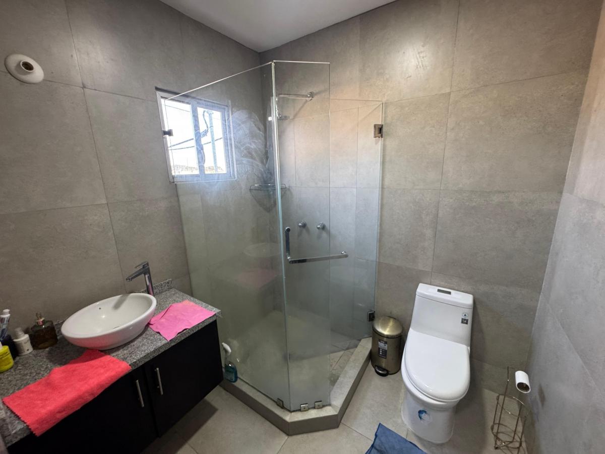 En Venta Casa de 3 Dorm. en Urb. Oporto en Vía La Costa. Guayas — imagen 3