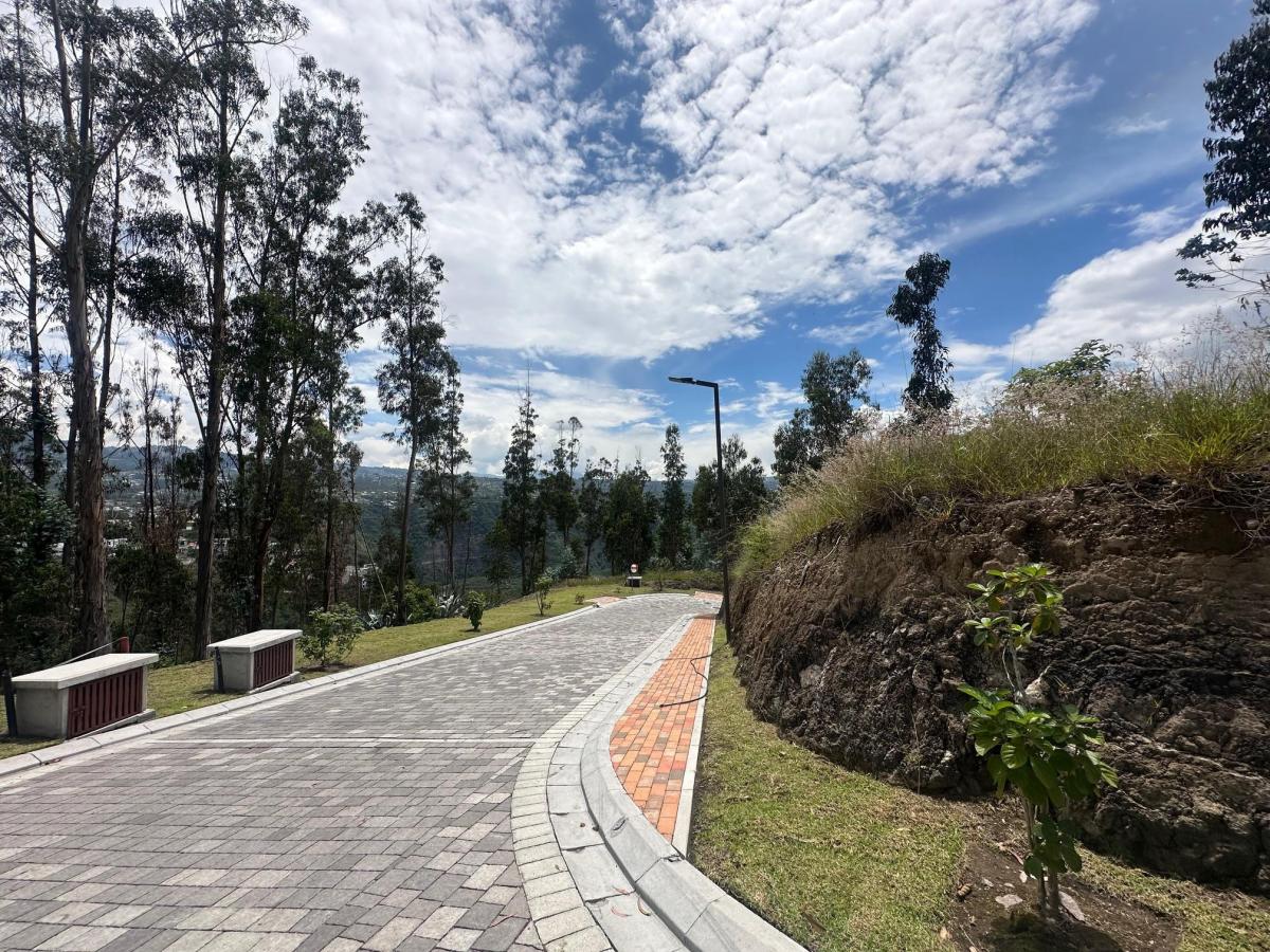 Terreno de Venta, Dentro de Urbanización Pillagua. Provincia de Pichincha — imagen 6