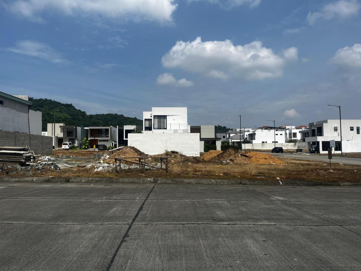 Terreno en El Condado Vicolinci, Guayas — imagen 9