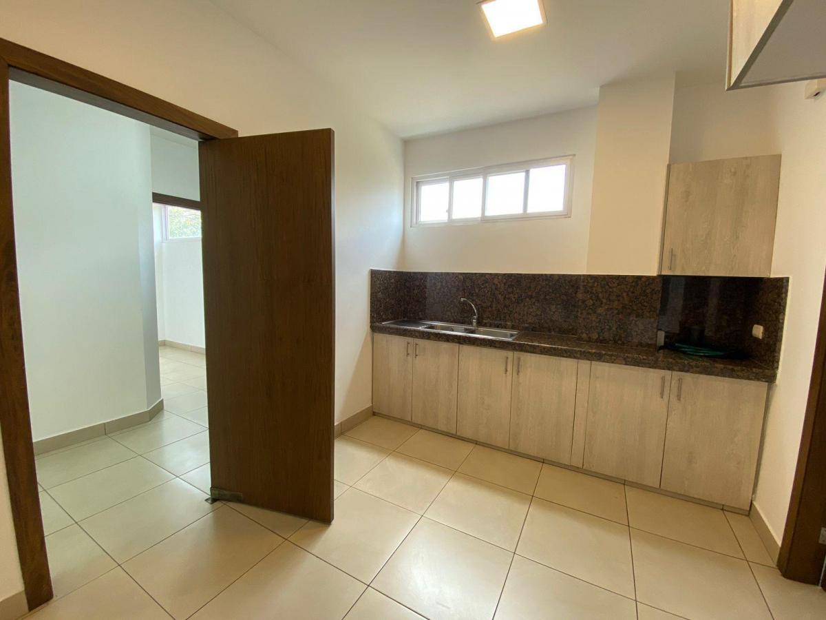 Venta de Departamento con Terraza, Conjunto Privado Kennedy Norte, Guayas — imagen 4