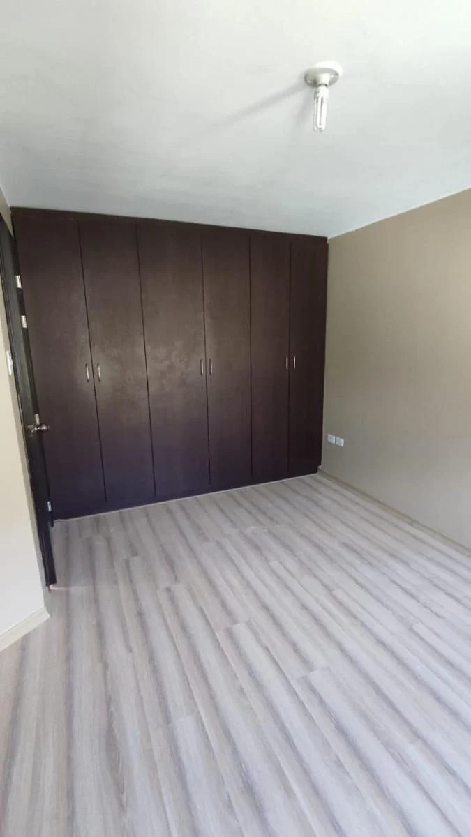 En Venta Casa Urbanización 6 de Diciembre — imagen 7