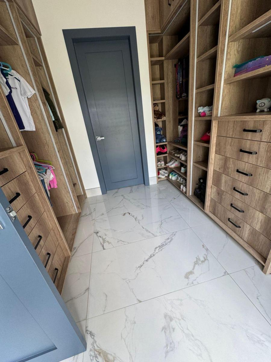 Aires de Batan Villa Nueva688 m Terreno Const 701 m 5 Dorm, Guayas — imagen 8