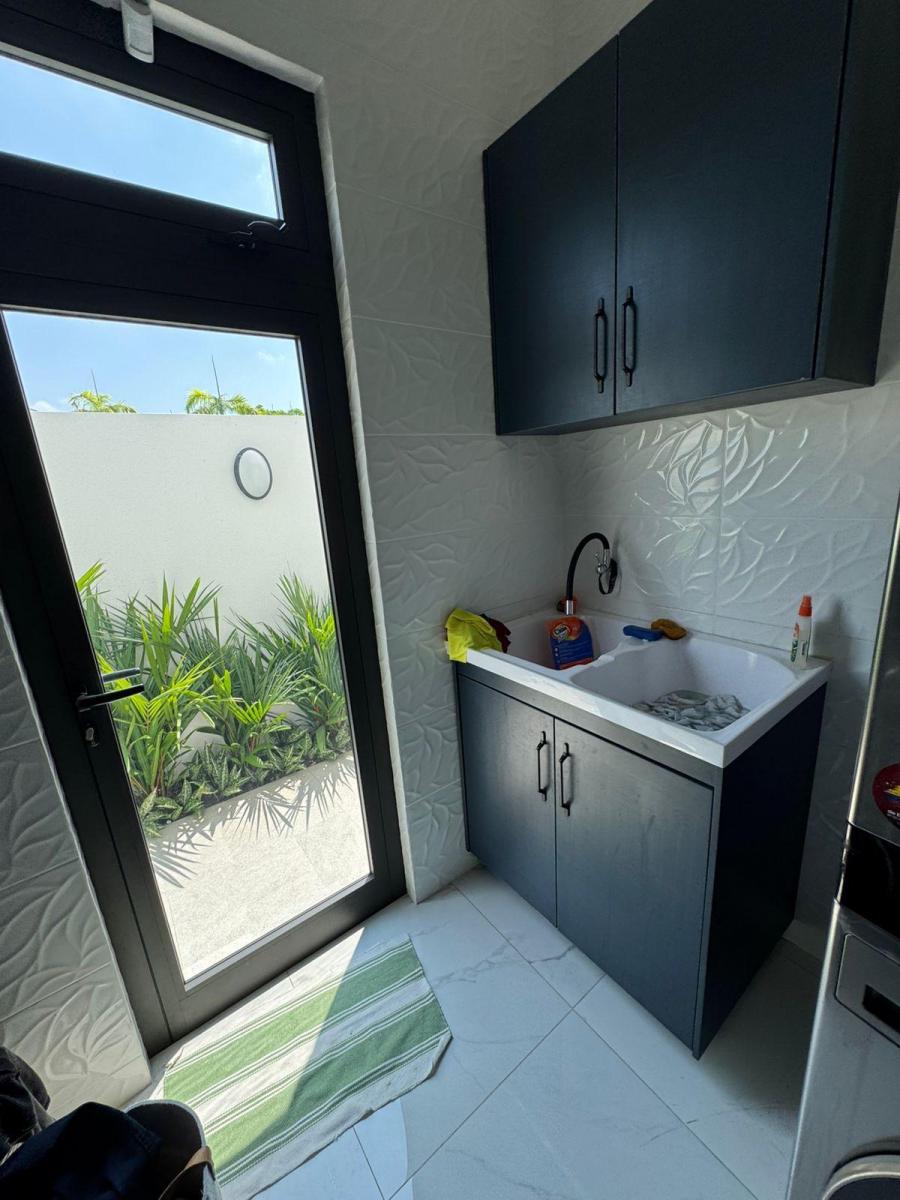 Aires de Batan Villa Nueva688 m Terreno Const 701 m 5 Dorm, Guayas — imagen 3