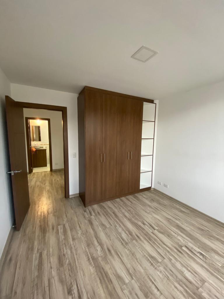 Oportunidad Bajo Precio! Hermoso Departamento Real Audiencia! Sector Kaersam — imagen 5