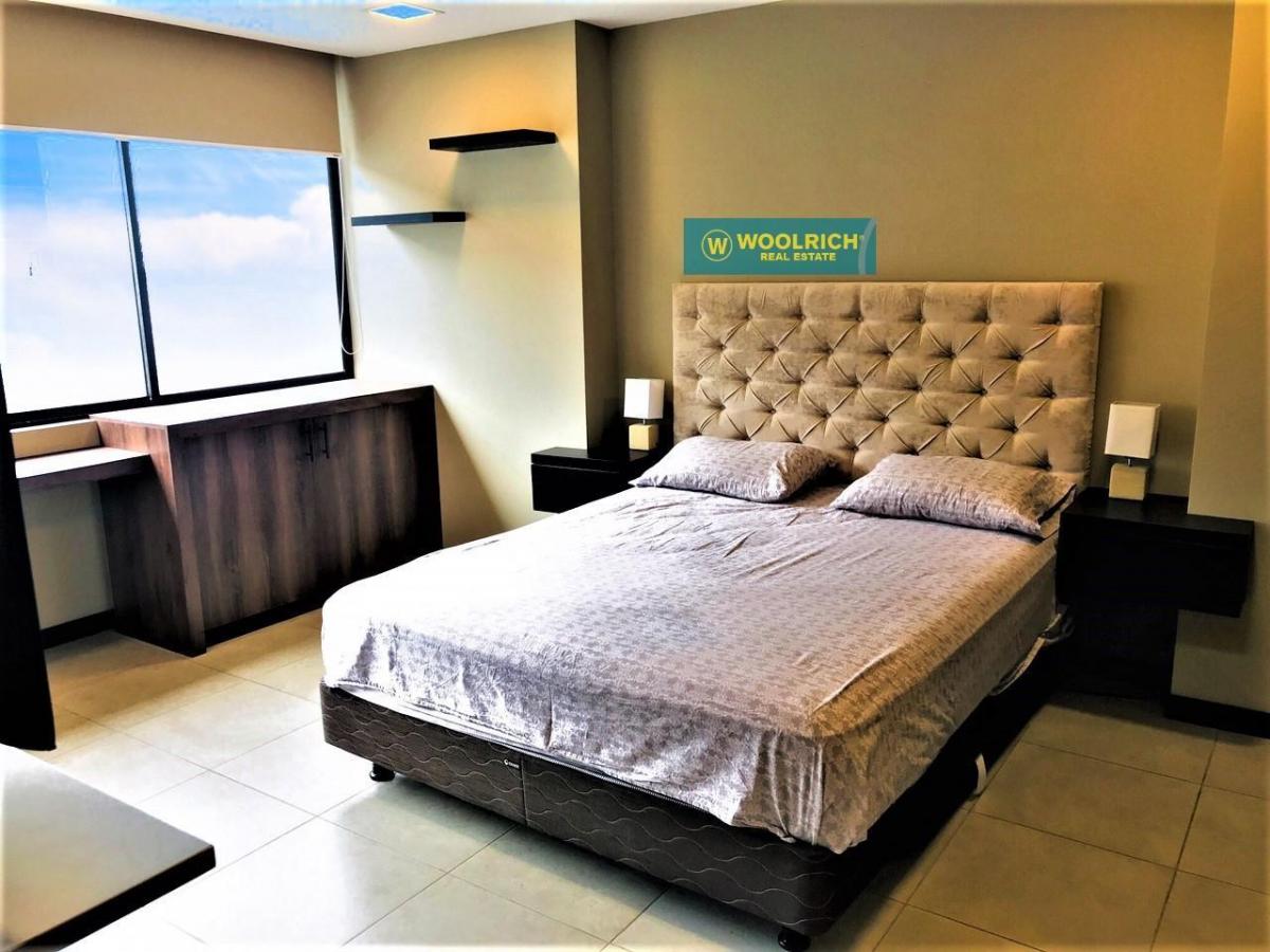 Departamento de Lujo Amoblado Bellini, Vista Al Rio, Parqueo, Guayas — imagen 9