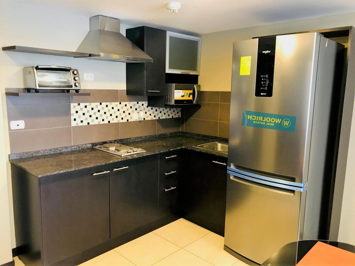 Departamento de Lujo Amoblado Bellini, Vista Al Rio, Parqueo, Guayas — imagen 7