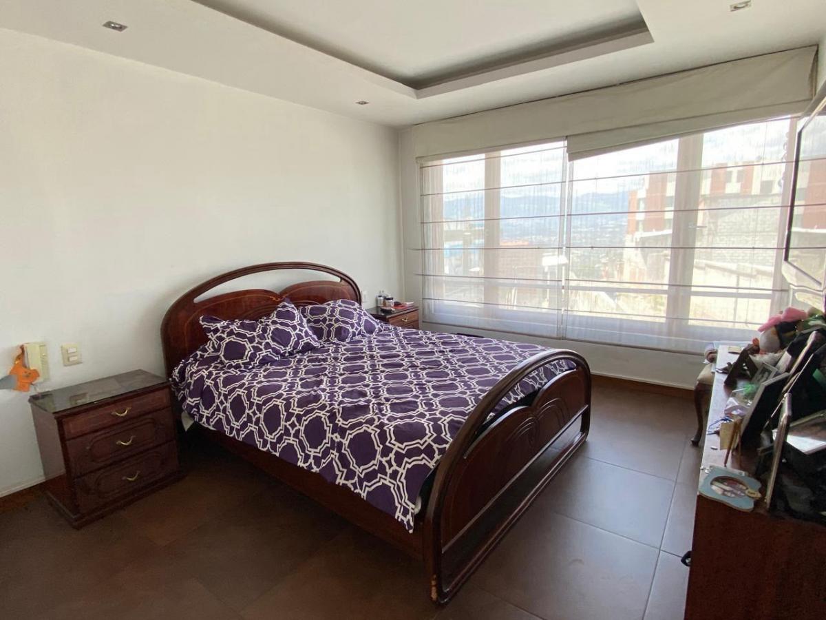 Casa de Venta Frente Al Rancho San Francisco. Diseño Londoño, Doble Altura — imagen 3