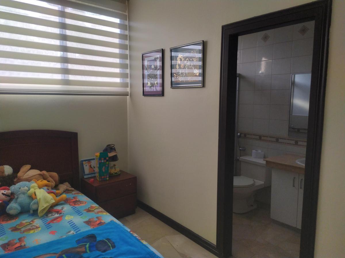 Vendo Departamento en Lomas de Urdesa, Guayas — imagen 8