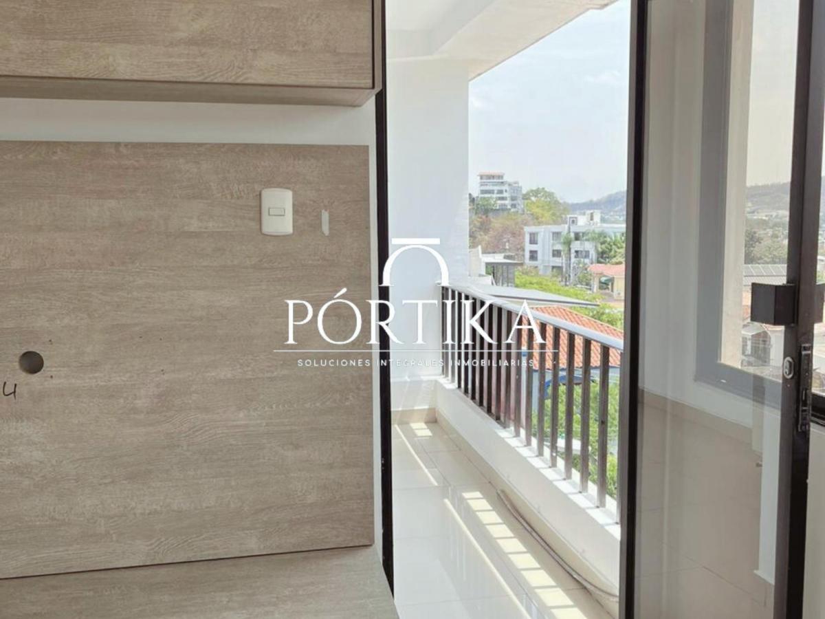 Venta Departamento 3 Dorm. Semi Amoblado - Lomas de Urdesa, Guayas — imagen 8